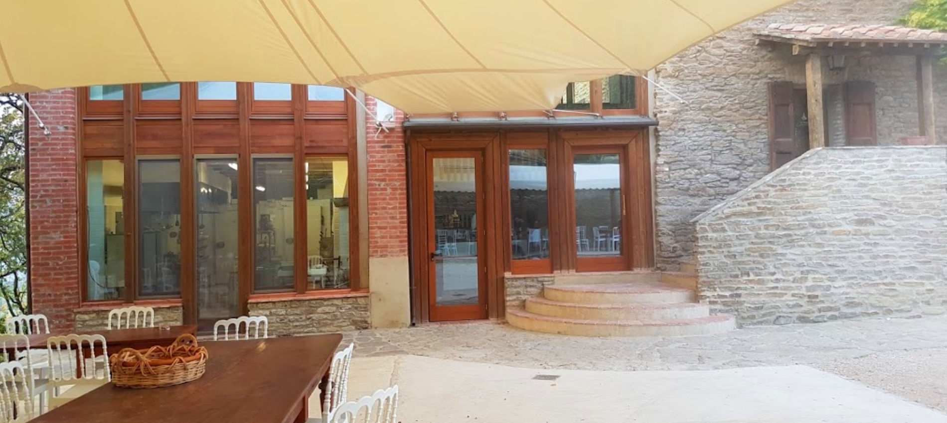 chiusura_a_veranda_legno